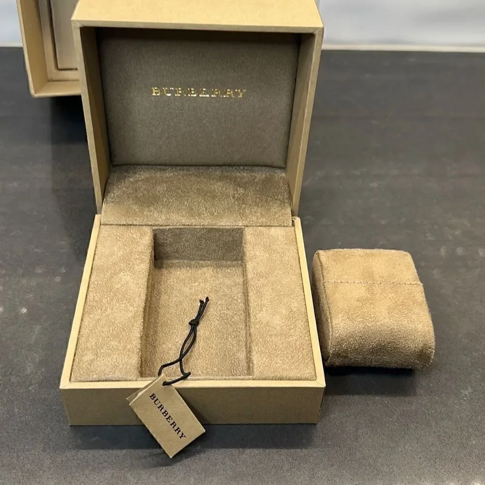 Burberry Watch Presentation Bundle (3 Piece)